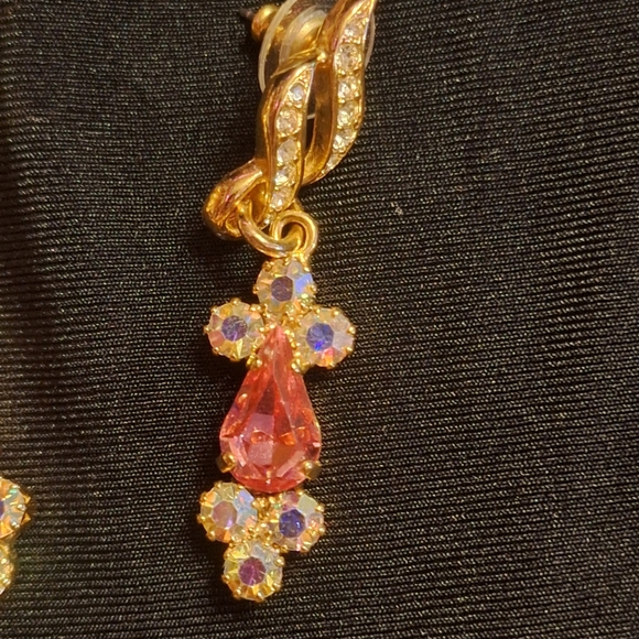 NECKLACE AND EARRING SET yellow gold pink/white crystal Suzanne Bjontegard 18in - Picture 3 of 6